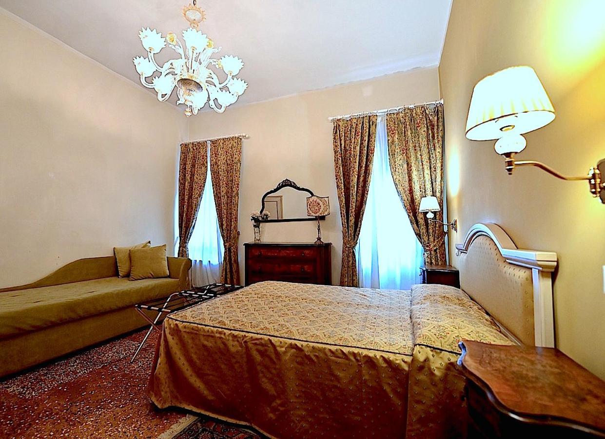 Chandeliers Apartment Veneza Exterior foto
